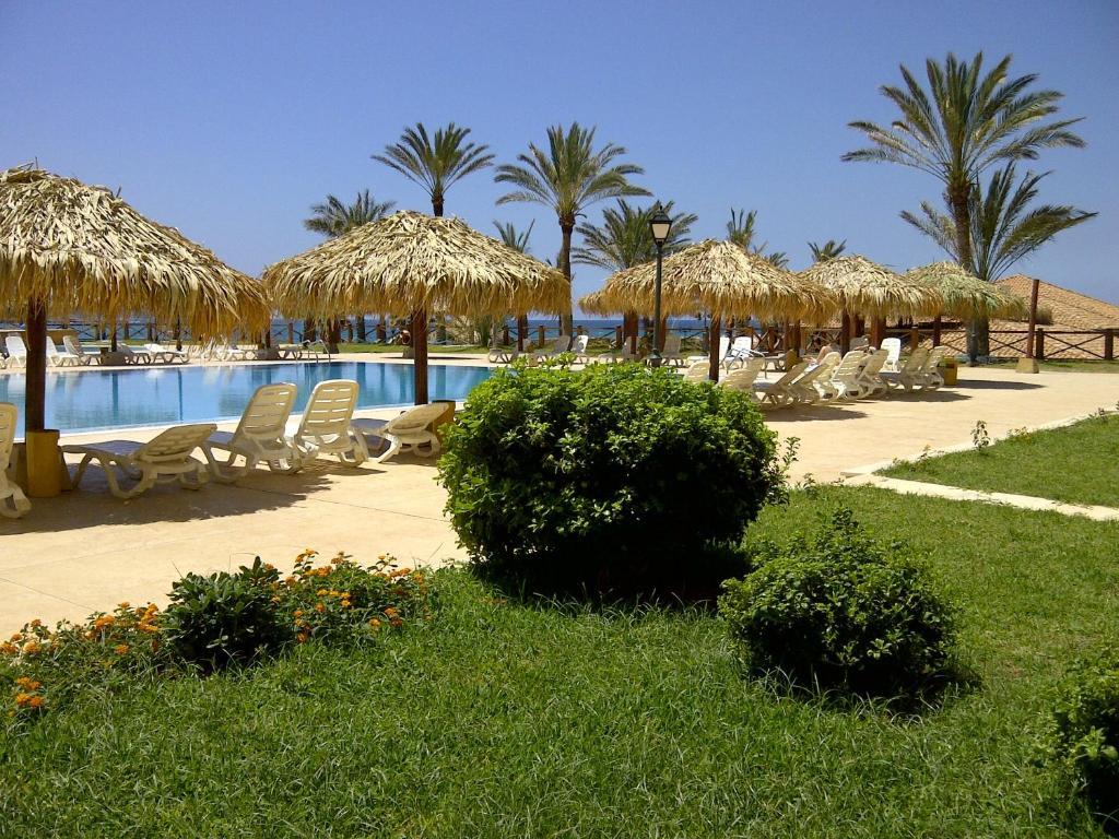 Sawary Beach Hotel Batroûn 외부 사진